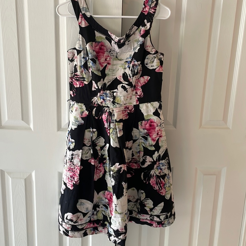 White House Black Market floral dress